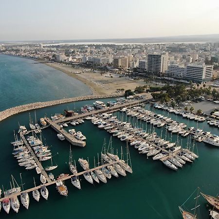 Citycenter Rooms Next To The Beach Larnaca Exteriér fotografie
